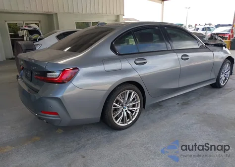 2023 BMW 330Xi xDrive z USA, uszkodzony, nr VIN 3MW89FF05P8D12752